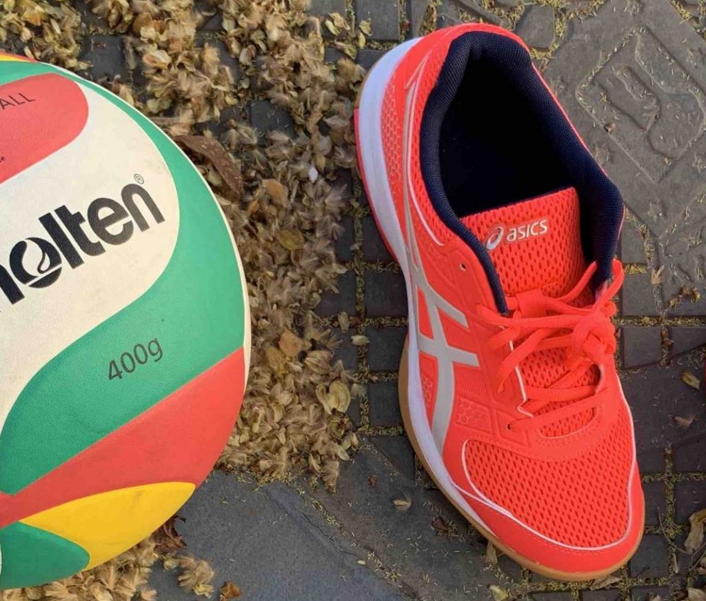 Descubre las tecnologías y materiales vanguardistas empleados en las zapatillas de voleibol de élite